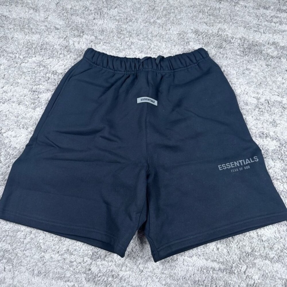 Essentials Fear of God Black Cotton Logo Shorts Men’s Large